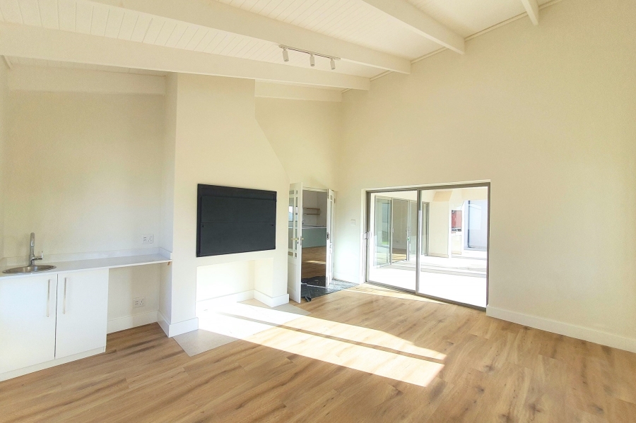 4 Bedroom Property for Sale in Vierlanden Western Cape
